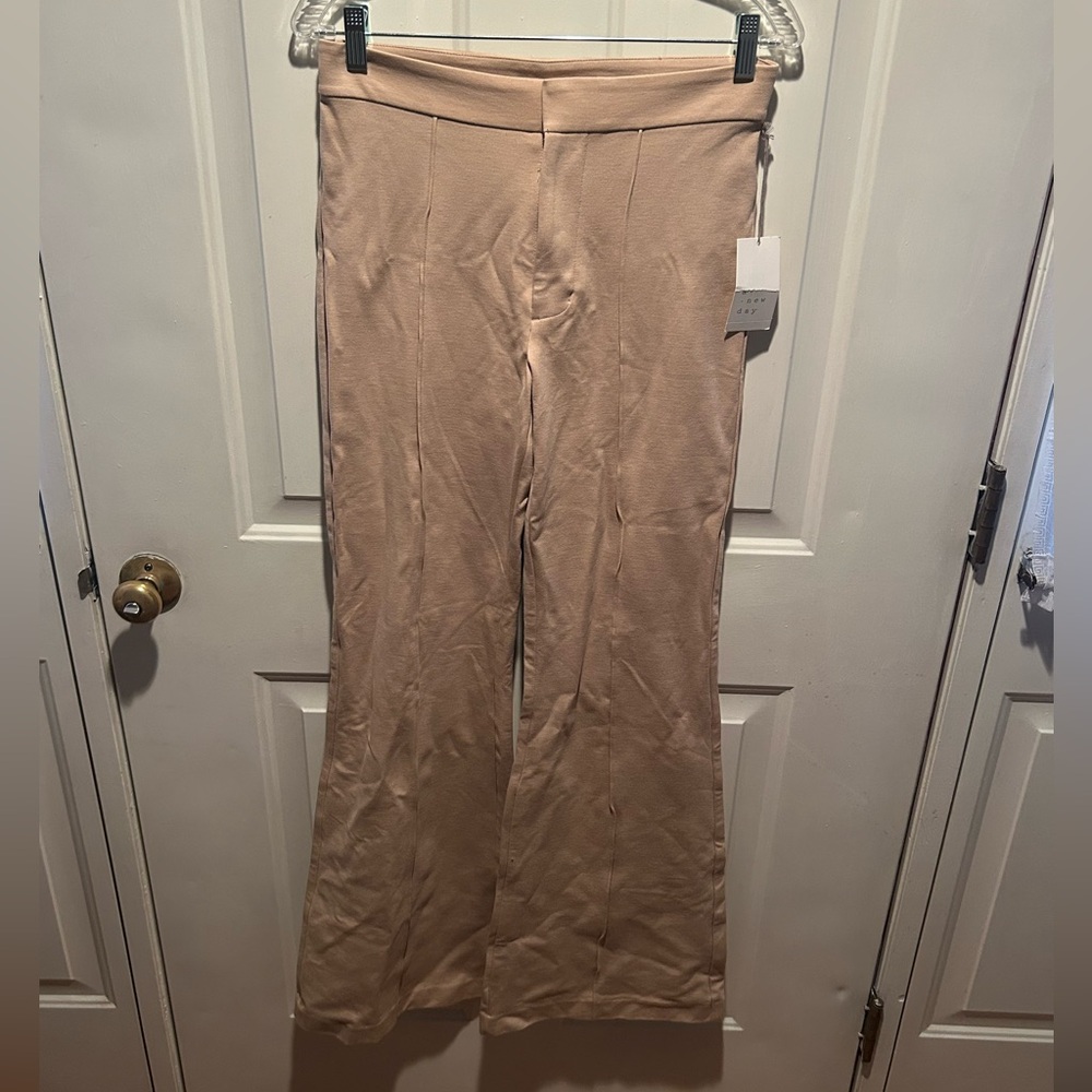 NWT a new day trousers